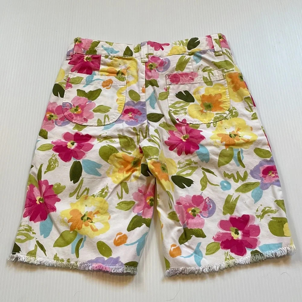 Gymboree shorts with water colored flowers.  Pink, yellow, & purple. Size 10